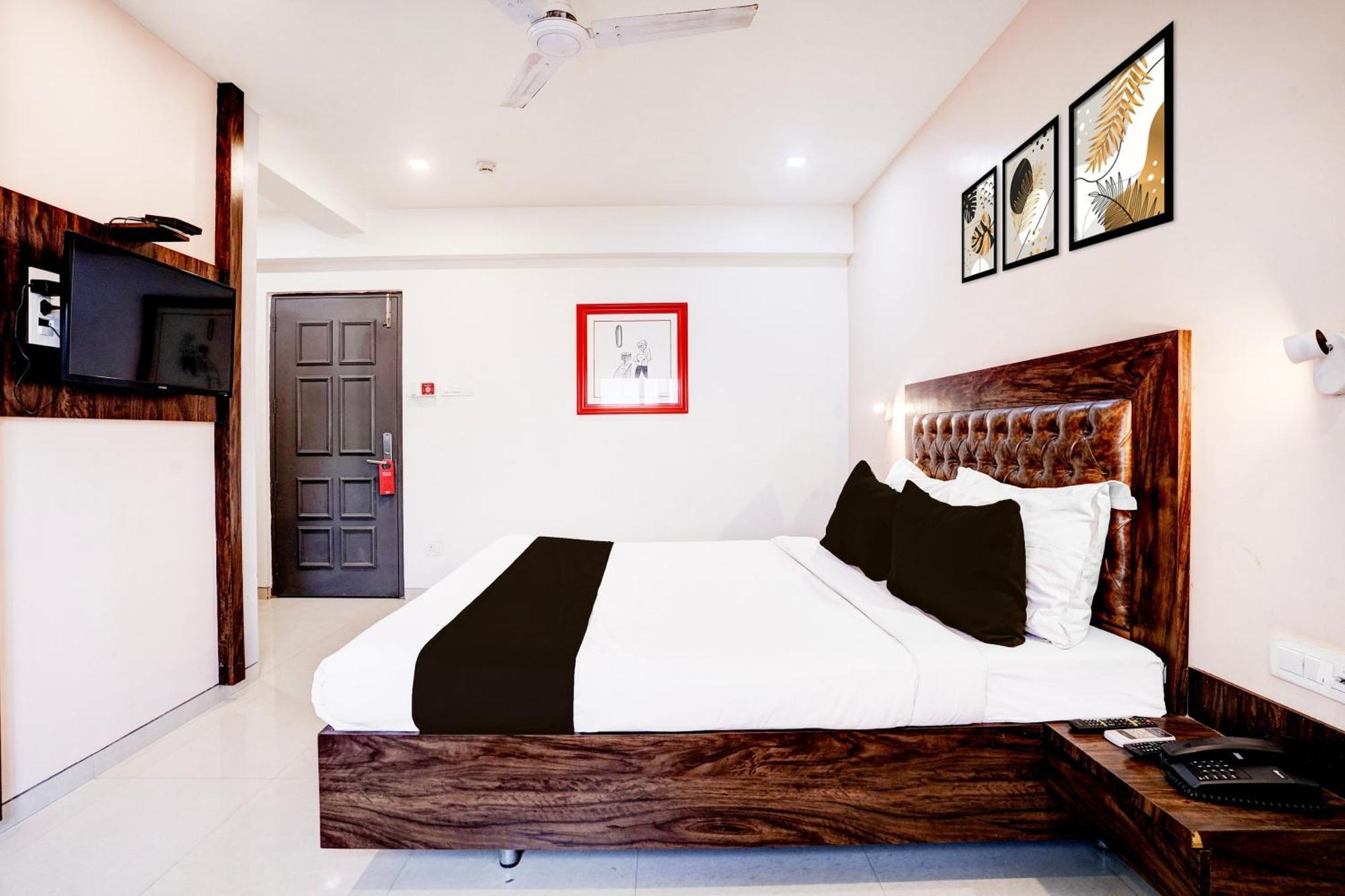 Townhouse Oak Kopar Khairane Navi Mumbai Formerly Ivy Hotel Экстерьер фото