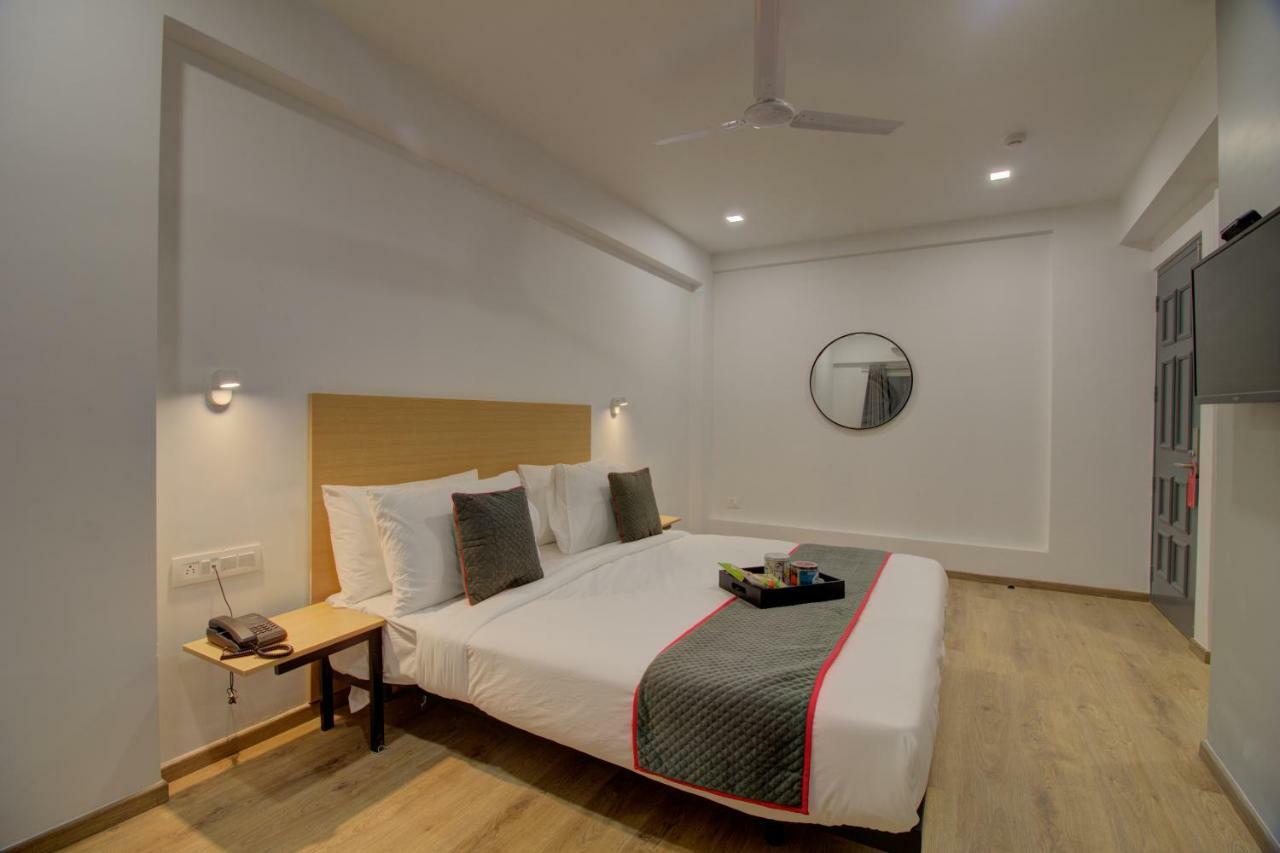 Townhouse Oak Kopar Khairane Navi Mumbai Formerly Ivy Hotel Экстерьер фото